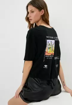 Футболка Colin's