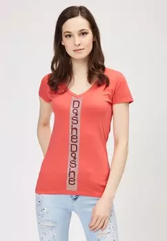 Футболка Dshe