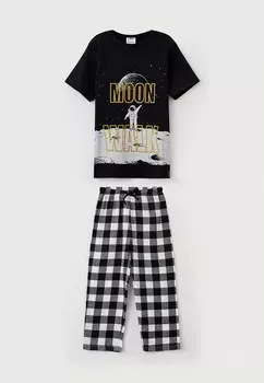 Футболка и брюки PlayToday