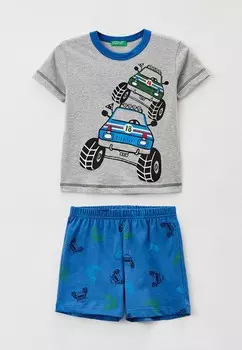 Футболка и шорты United Colors of Benetton