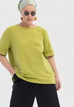 Футболка Lessismore