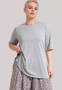 Футболка Lessismore