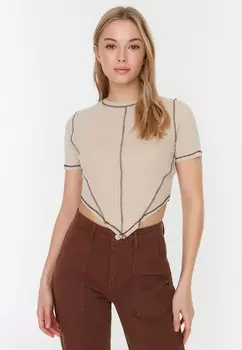 Футболка Trendyol