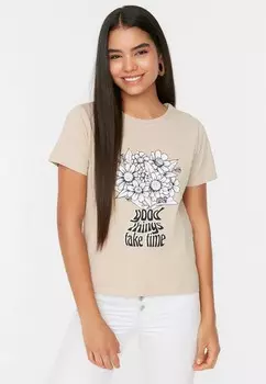 Футболка Trendyol