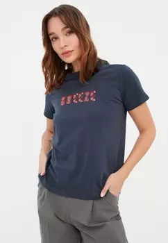 Футболка Trendyol