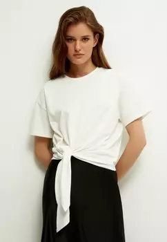 Футболка Zarina