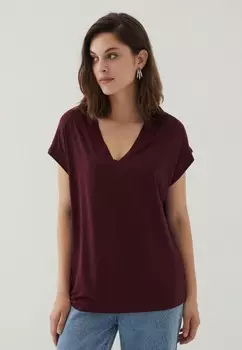 Футболка Zarina