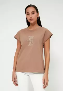 Футболка Zarina