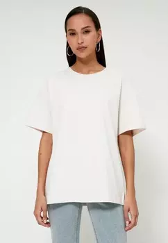 Футболка Zarina