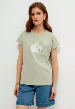 Футболка Zarina