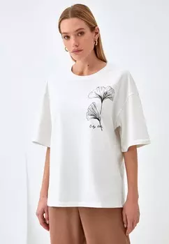 Футболка Zarina