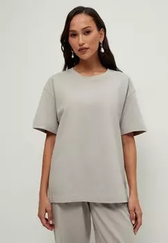 Футболка Zarina