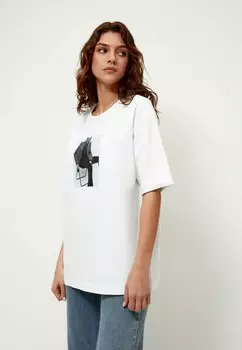 Футболка Zarina