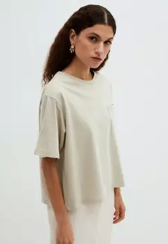 Футболка Zarina