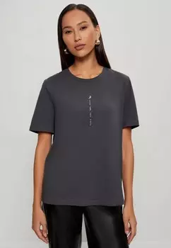 Футболка Zarina