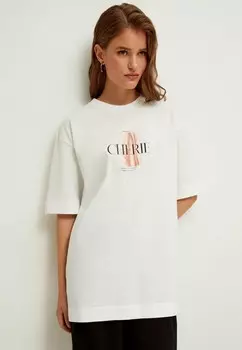 Футболка Zarina