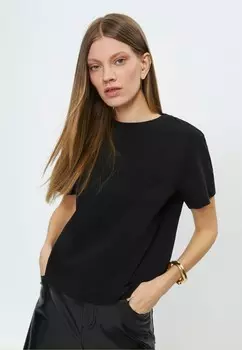 Футболка Zarina