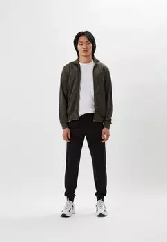 Костюм спортивный EA7