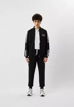 Костюм спортивный EA7