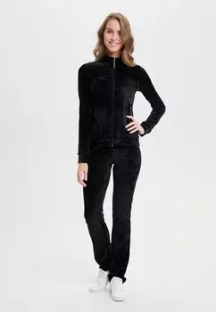 Костюм спортивный Vestiri