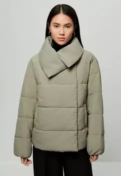 Куртка утепленная Zarina