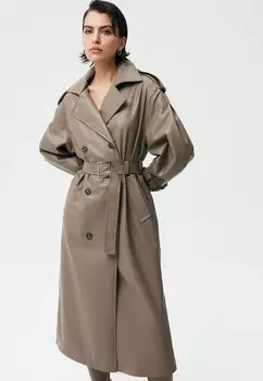 Плащ All We Need