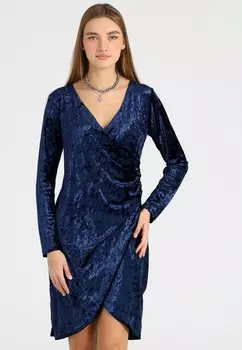 Платье Апрель