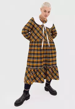 Платье Lessismore