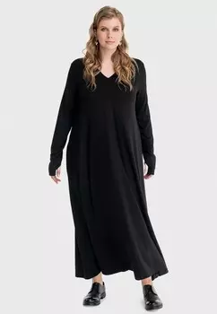 Платье Lessismore