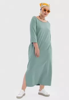 Платье Lessismore