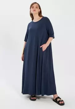 Платье Lessismore