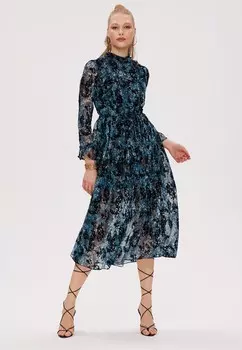 Платье Miss Chic