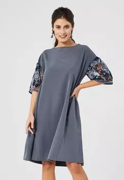 Платье Oddwood