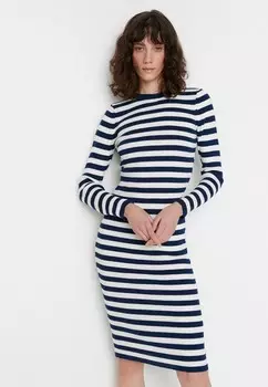 Платье Trendyol