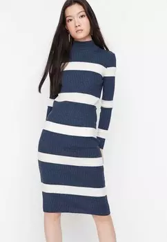 Платье Trendyol