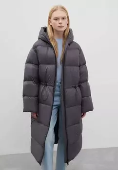 Пуховик Finn Flare