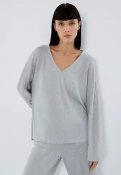 Пуловер Zarina