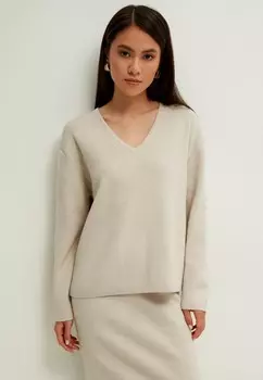 Пуловер Zarina