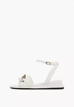 Сандалии Betsy