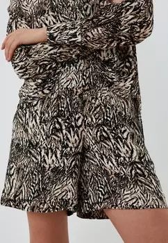 Шорты SashaOstrov