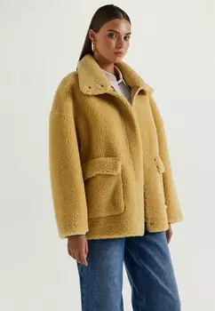 Шуба Love Republic