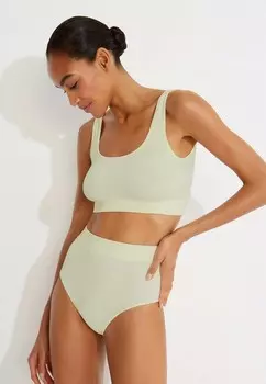 Топ бельевой и трусы Belle You