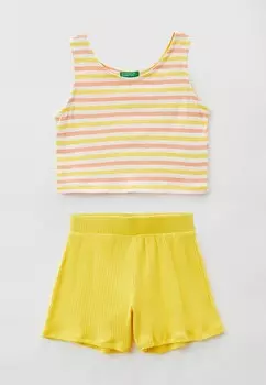 Топ и шорты United Colors of Benetton