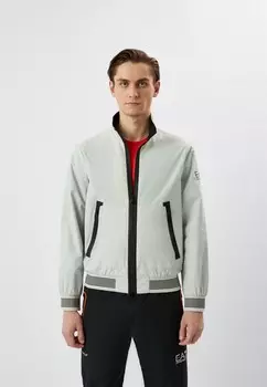 Ветровка EA7