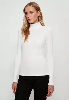 Водолазка Zarina