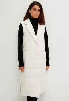 Жилет утепленный Zarina