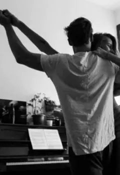 А можно я буду улыбаться, а ты мужчиной