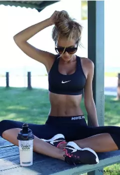 Ада и ее путь к успеху, That Girl