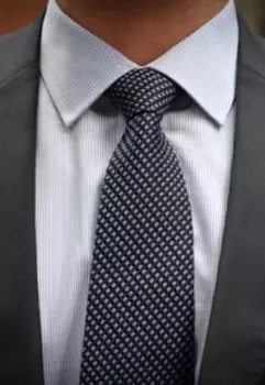 Банкир история освобождения или люди мертвые внутри