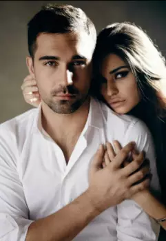 Богатый парень и девушка